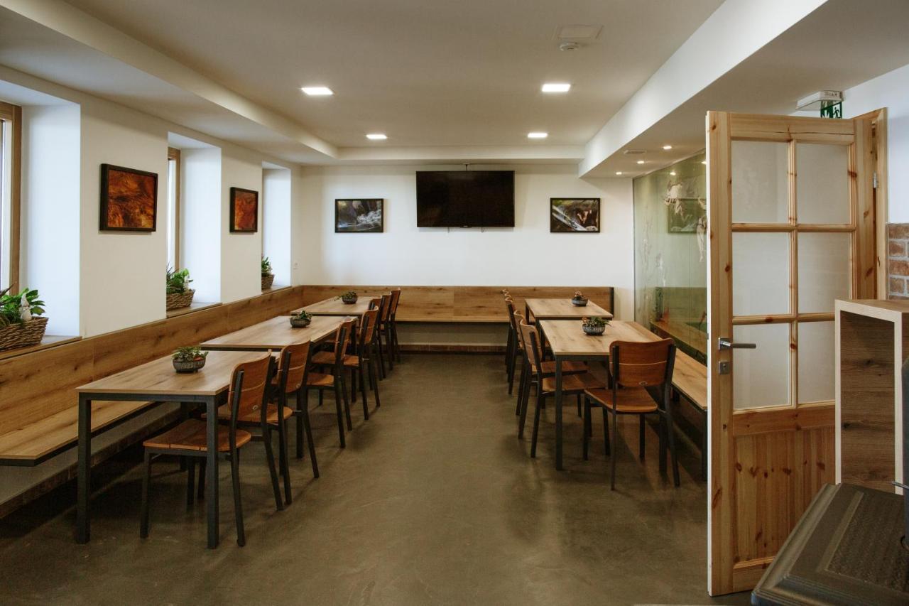 Dom Na Slivnici Bed & Breakfast Cerknica Ngoại thất bức ảnh