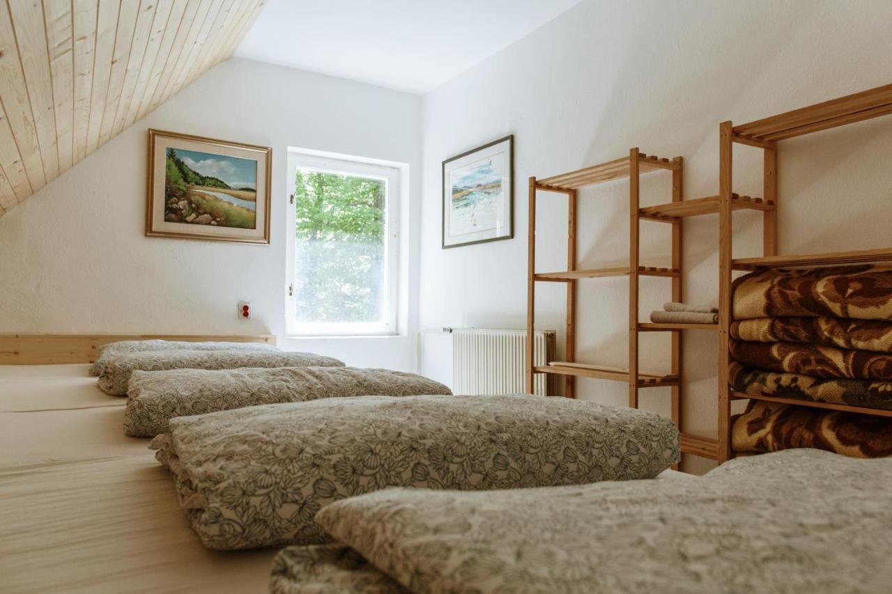 Dom Na Slivnici Bed & Breakfast Cerknica Ngoại thất bức ảnh