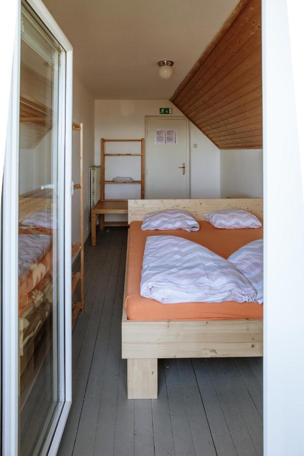 Dom Na Slivnici Bed & Breakfast Cerknica Ngoại thất bức ảnh